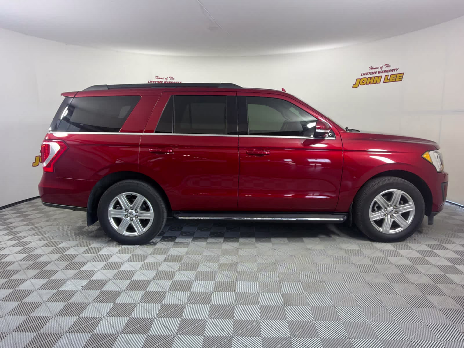 2019 Ruby Red Metallic Tinted Clearcoat Ford Expedition XLT RWD SUV