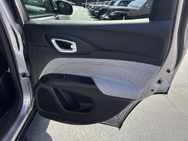 2024 Silver Jeep Compass Latitude 4X4 SUV