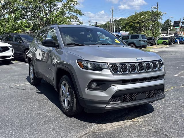 2024 Silver Jeep Compass Latitude 4X4 SUV