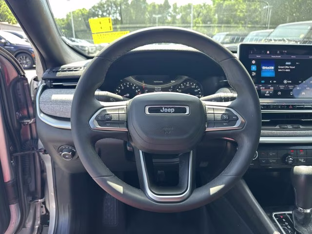 2024 Silver Jeep Compass Latitude 4X4 SUV