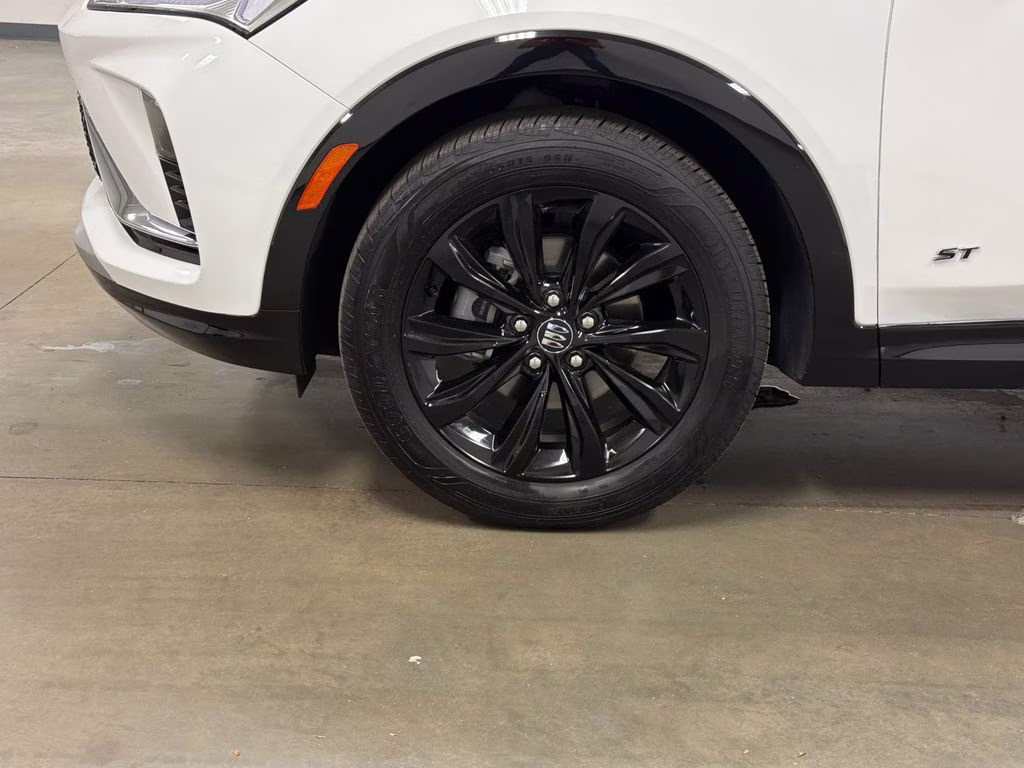 2025 Summit White Buick Envista Sport Touring FWD SUV