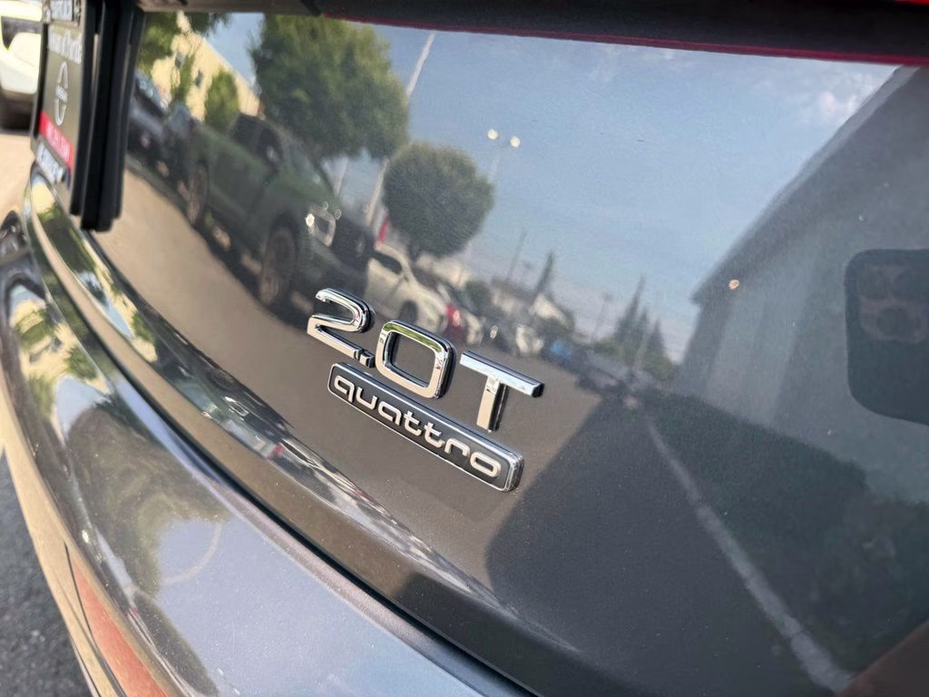 2018 Gray Metallic Audi Q5 2.0T AWD SUV