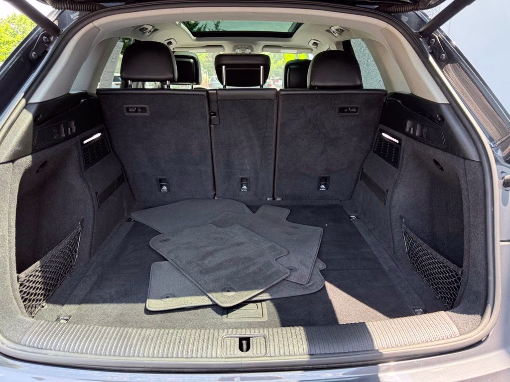 2018 Gray Metallic Audi Q5 2.0T AWD SUV