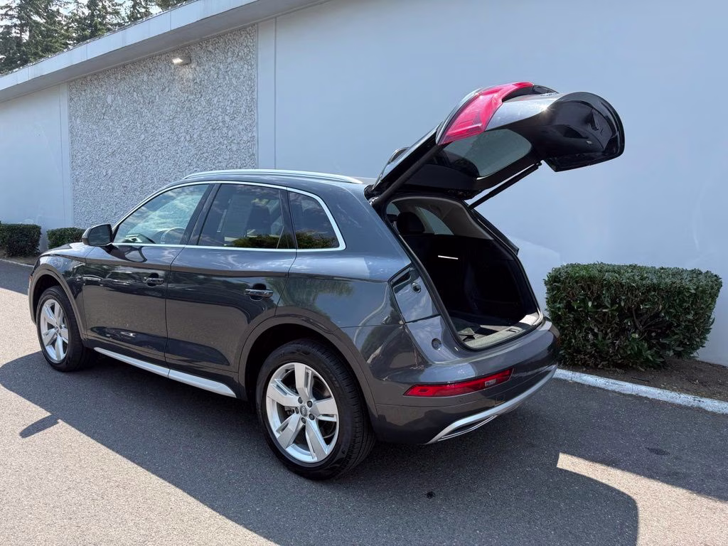 2018 Gray Metallic Audi Q5 2.0T AWD SUV