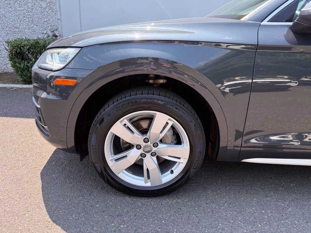 2018 Gray Metallic Audi Q5 2.0T AWD SUV