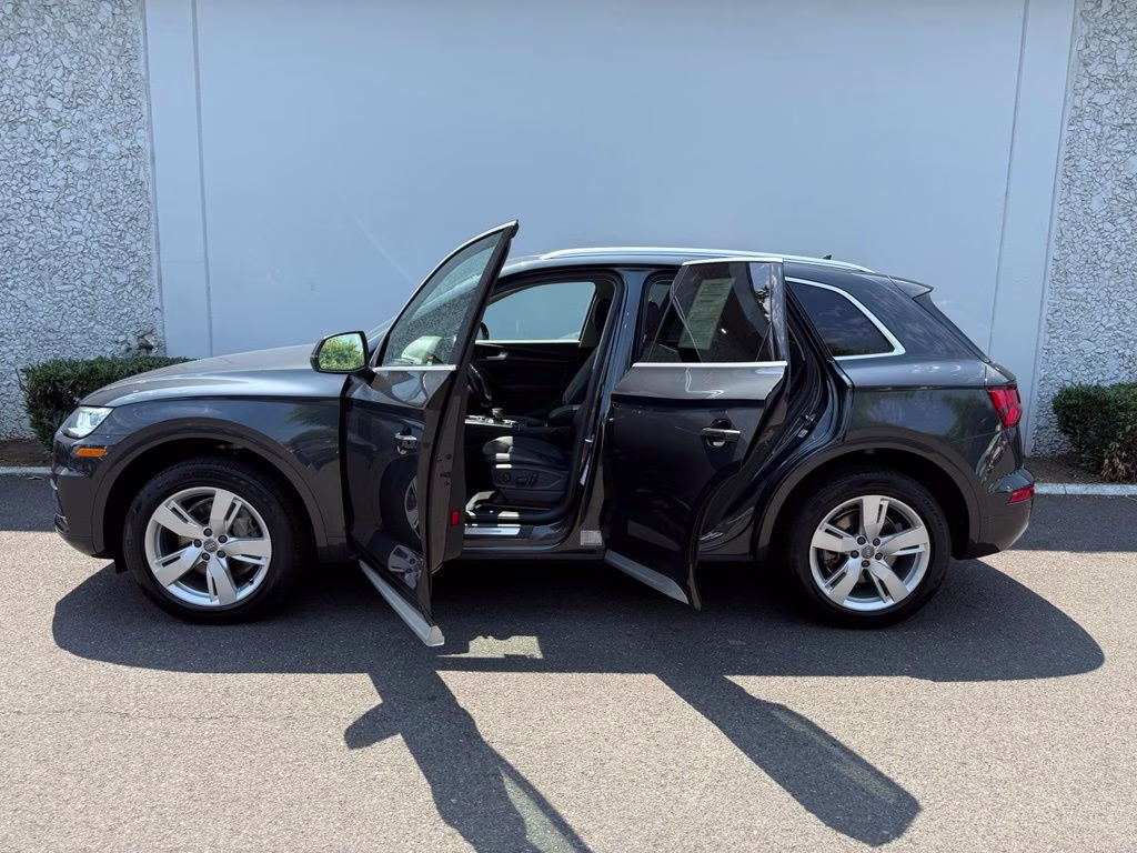 2018 Gray Metallic Audi Q5 2.0T AWD SUV
