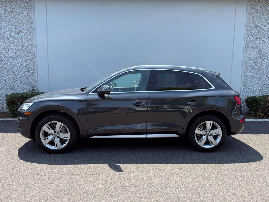2018 Gray Metallic Audi Q5 2.0T AWD SUV