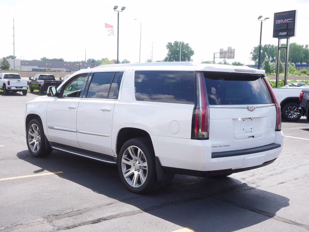2016 Crystal White Tricoat Cadillac Escalade ESV Luxury 4X4 SUV