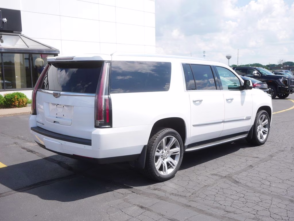 2016 Crystal White Tricoat Cadillac Escalade ESV Luxury 4X4 SUV