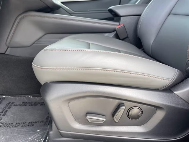 2026 Space White Metallic Ford Explorer Active RWD SUV