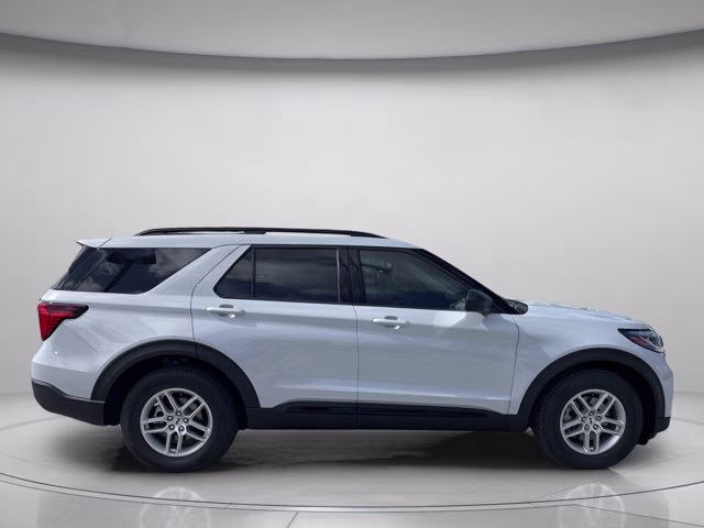 2026 Space White Metallic Ford Explorer Active RWD SUV