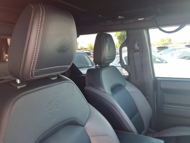 2024 Silver Metallic Ford Bronco Outer Banks 4X4 SUV