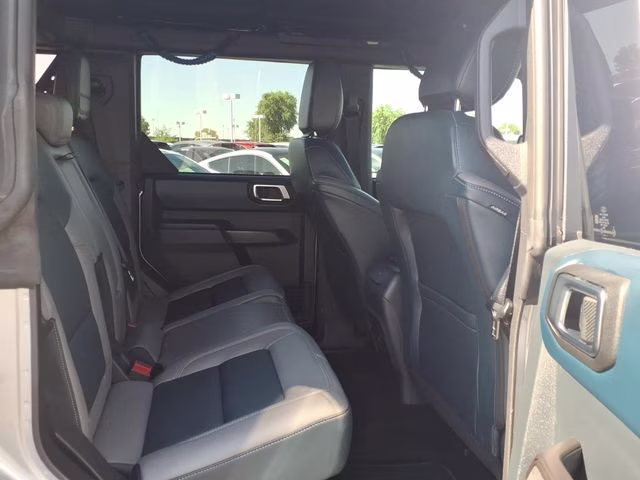 2024 Silver Metallic Ford Bronco Outer Banks 4X4 SUV