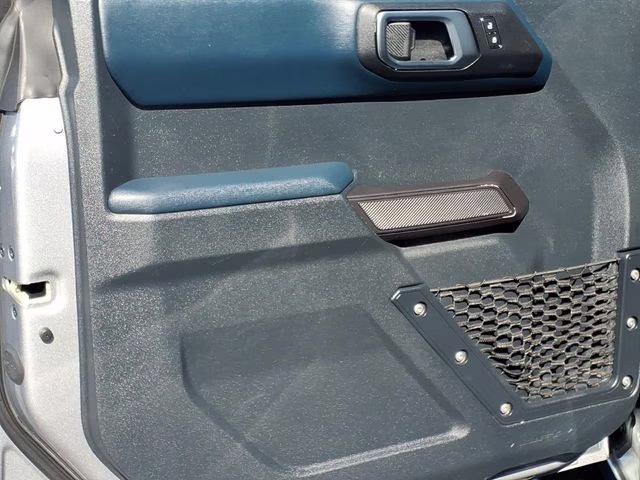 2024 Silver Metallic Ford Bronco Outer Banks 4X4 SUV