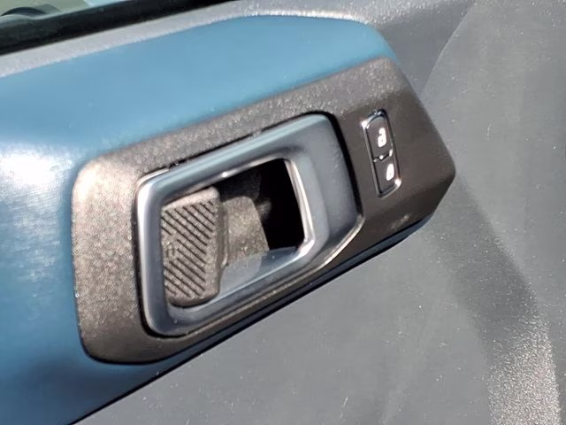2024 Silver Metallic Ford Bronco Outer Banks 4X4 SUV