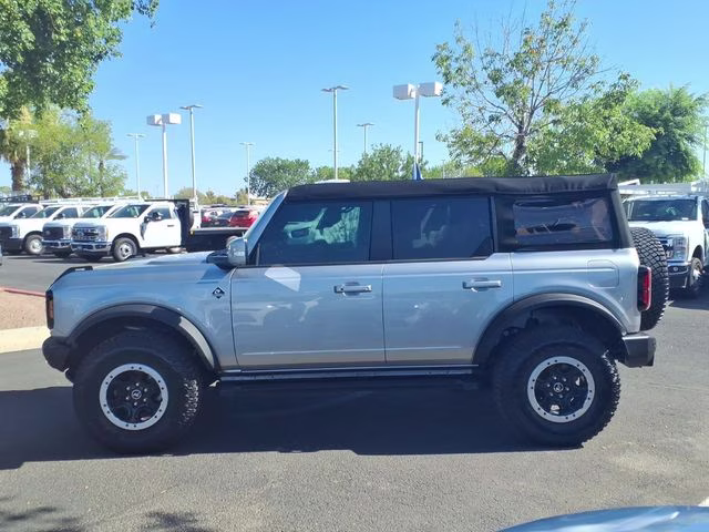 2024 Silver Metallic Ford Bronco Outer Banks 4X4 SUV