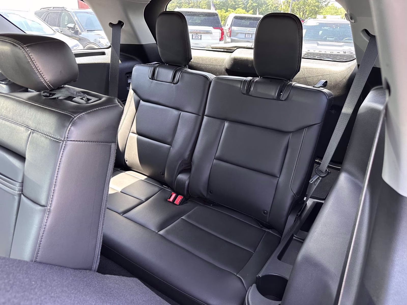 2022 Carbonized Gray Metallic Ford Explorer XLT 4WD 4X4 SUV