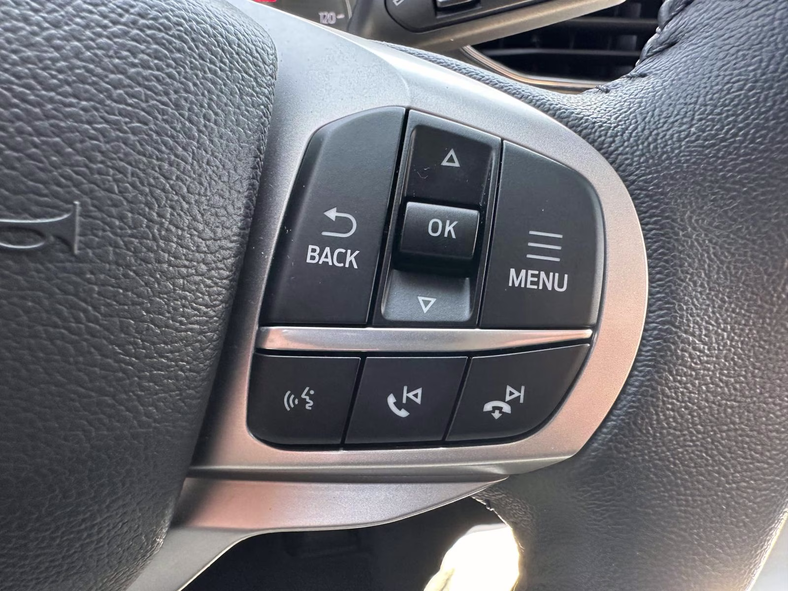2022 Carbonized Gray Metallic Ford Explorer XLT 4WD 4X4 SUV