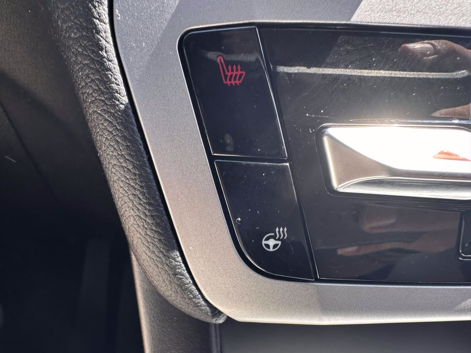 2022 Carbonized Gray Metallic Ford Explorer XLT 4WD 4X4 SUV