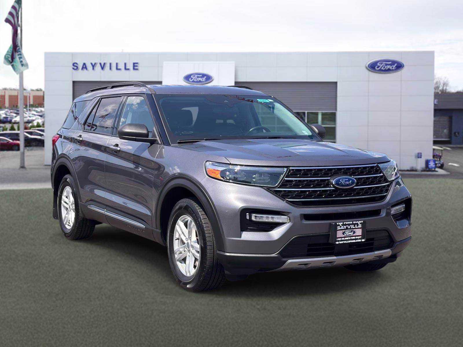 2022 Carbonized Gray Metallic Ford Explorer XLT 4WD 4X4 SUV