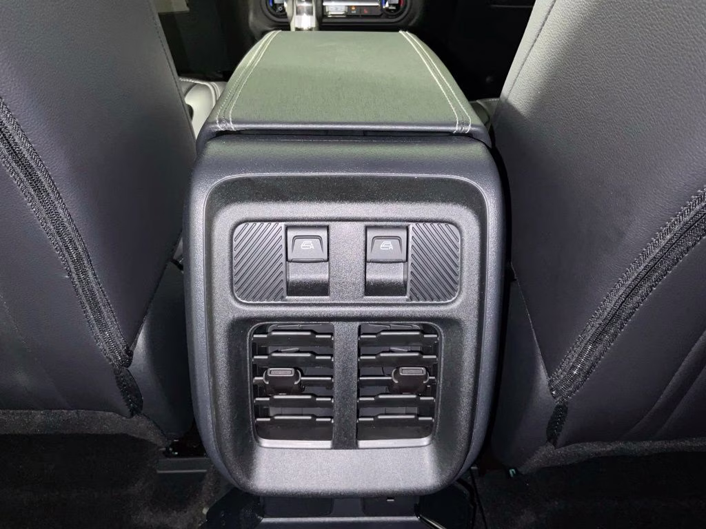 2026 Desert Sand Ford Bronco Outer Banks 4X4 SUV