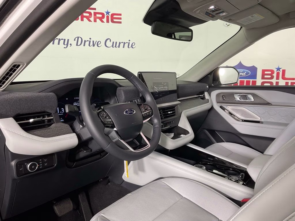 2026 White Metallic Ford Explorer Platinum 4X4 SUV