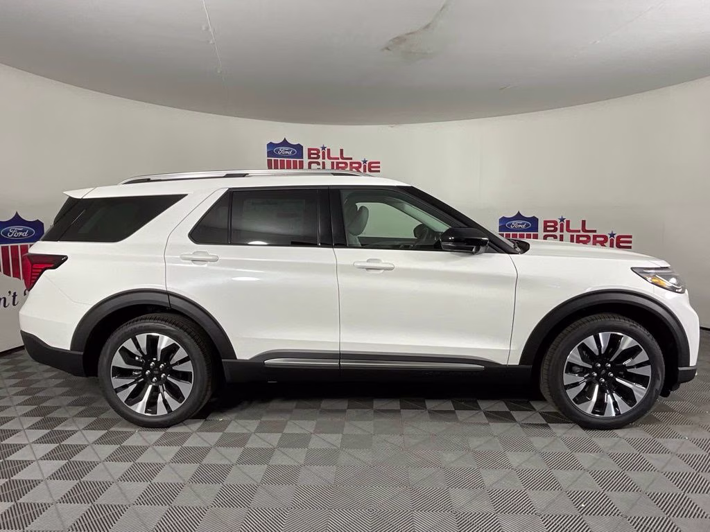 2026 White Metallic Ford Explorer Platinum 4X4 SUV
