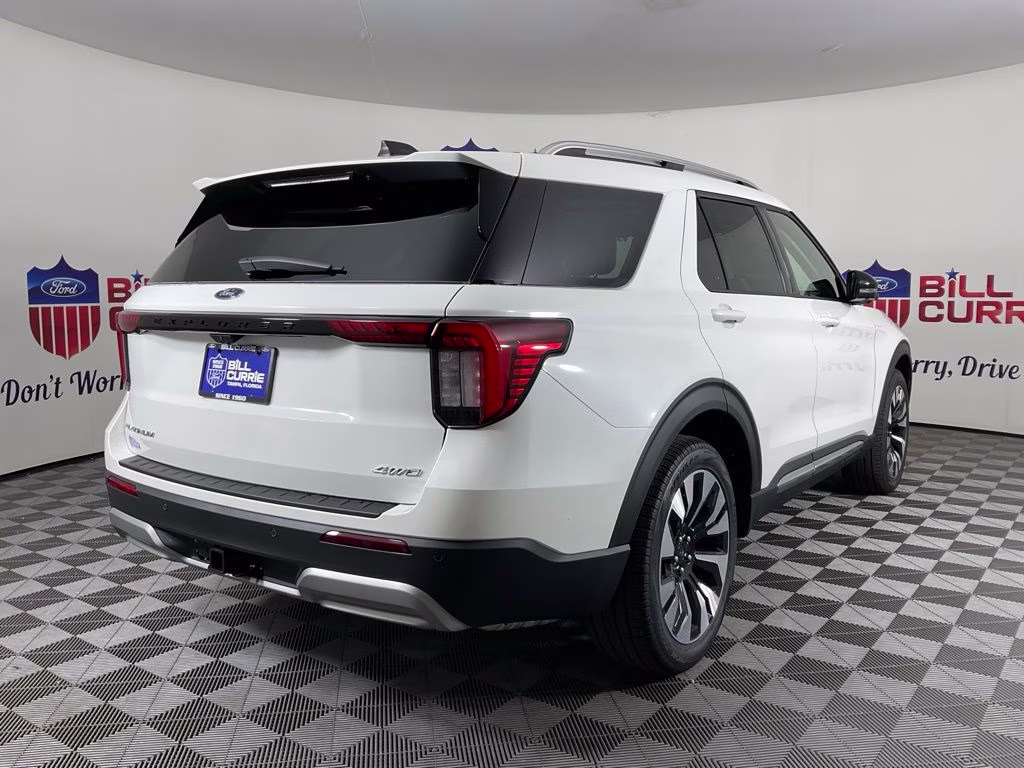 2026 White Metallic Ford Explorer Platinum 4X4 SUV