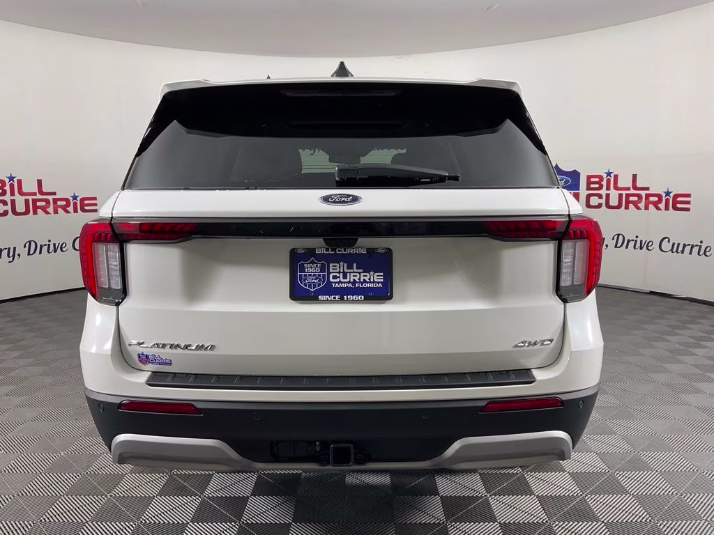 2026 White Metallic Ford Explorer Platinum 4X4 SUV