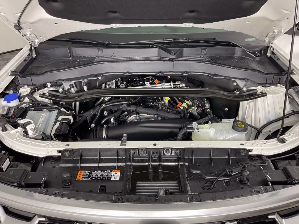 2026 White Metallic Ford Explorer Platinum 4X4 SUV