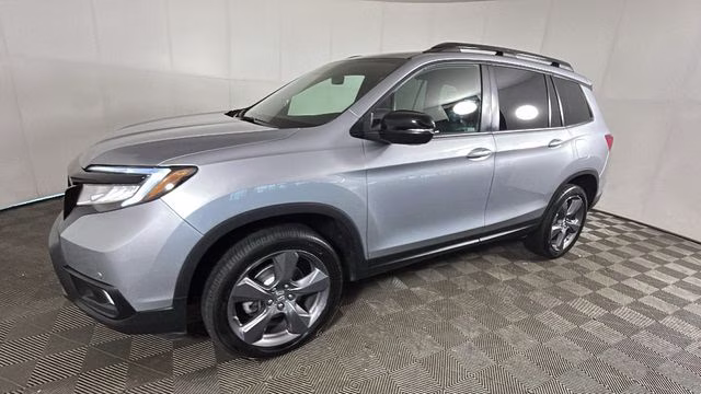 2021 Lunar Silver Metallic Honda Passport Touring AWD SUV