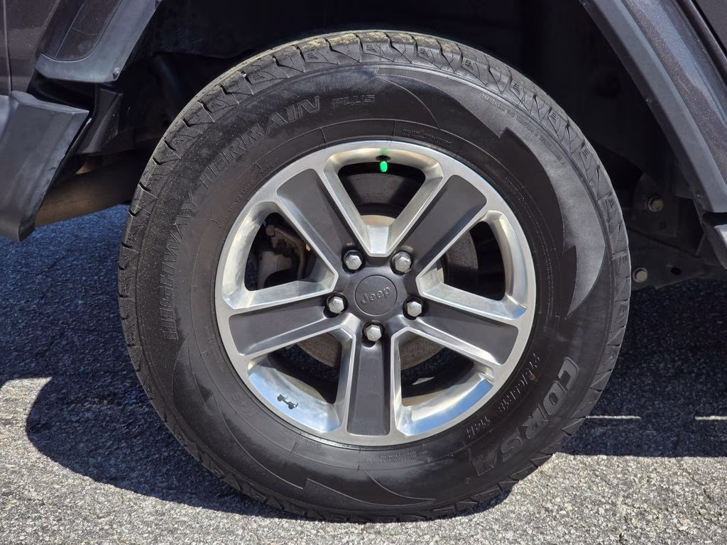 2022 Granite Crystal Metallic Clearcoat Jeep Wrangler Unlimited Sahara 4X4 SUV