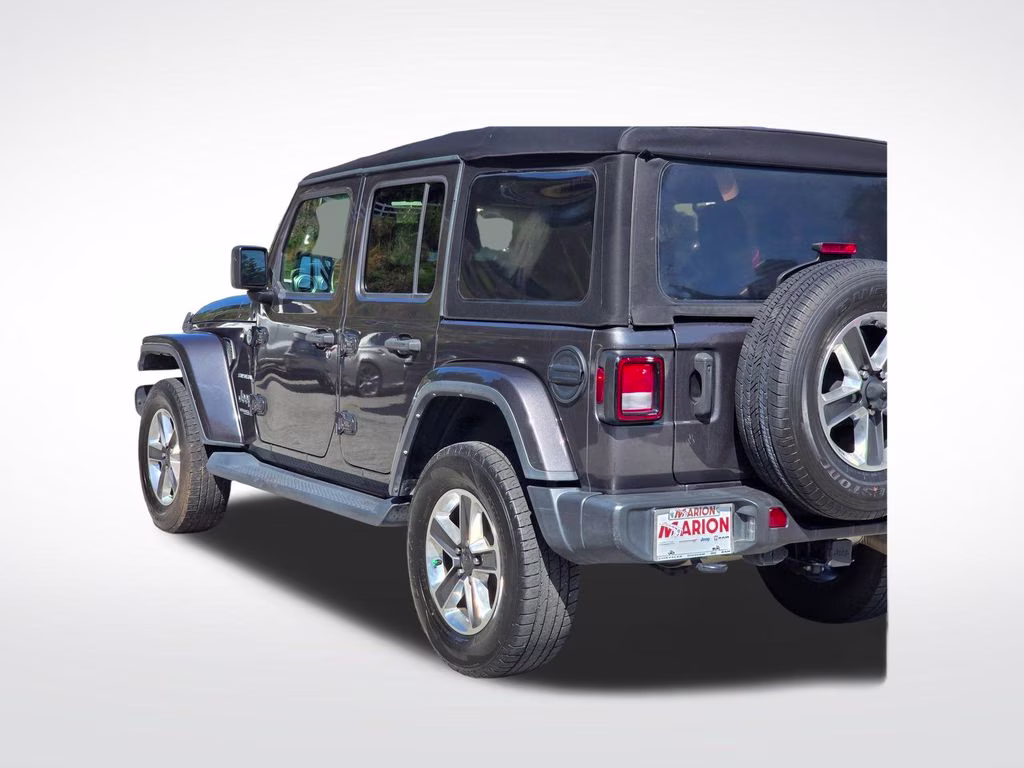 2022 Granite Crystal Metallic Clearcoat Jeep Wrangler Unlimited Sahara 4X4 SUV