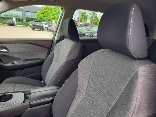 2023 Gun Metallic Nissan Rogue SV FWD SUV