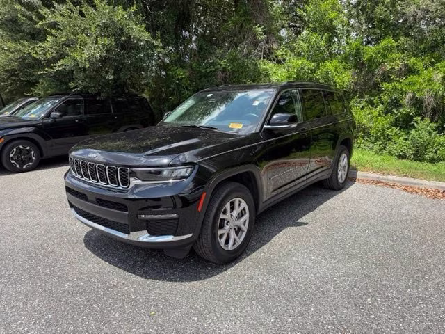 2022 Diamond Black Crystal Pearlcoat Jeep Grand Cherokee L Limited 4X4 SUV