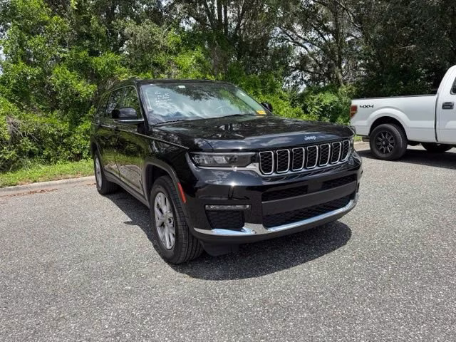 2022 Diamond Black Crystal Pearlcoat Jeep Grand Cherokee L Limited 4X4 SUV