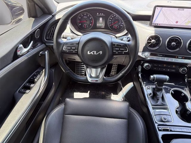 2022 Snow White Pearl Kia Stinger GT-Line RWD Sedan