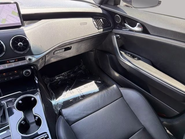 2022 Snow White Pearl Kia Stinger GT-Line RWD Sedan