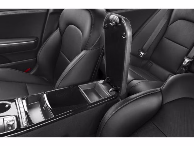 2022 Snow White Pearl Kia Stinger GT-Line RWD Sedan