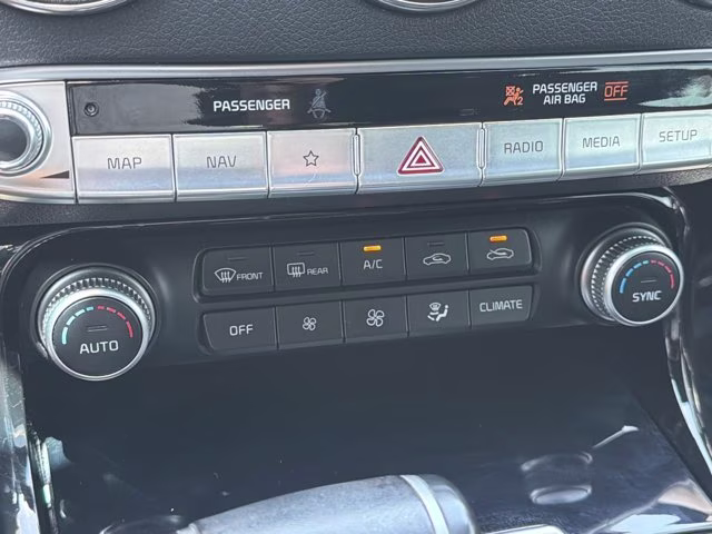 2022 Snow White Pearl Kia Stinger GT-Line RWD Sedan