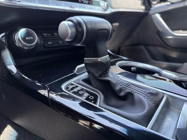 2022 Snow White Pearl Kia Stinger GT-Line RWD Sedan