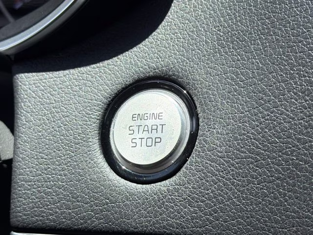 2022 Snow White Pearl Kia Stinger GT-Line RWD Sedan