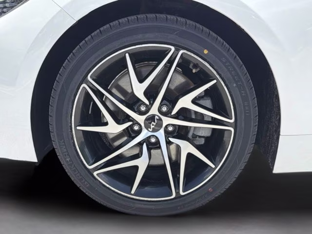 2022 Snow White Pearl Kia Stinger GT-Line RWD Sedan