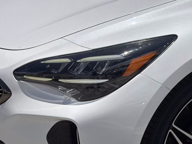 2022 Snow White Pearl Kia Stinger GT-Line RWD Sedan