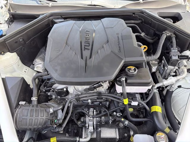 2022 Snow White Pearl Kia Stinger GT-Line RWD Sedan