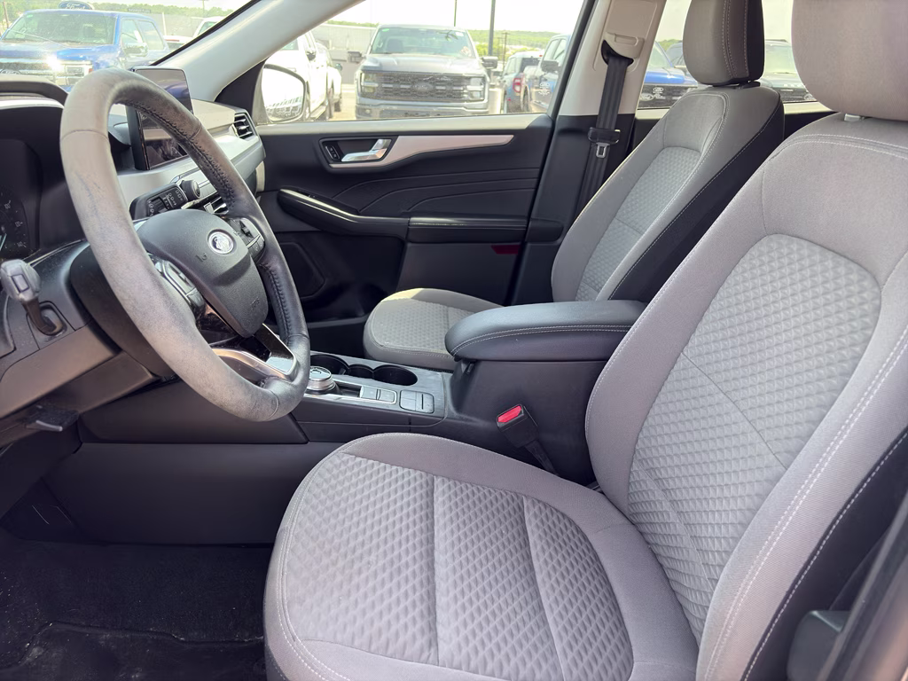 2021 Carbonized Gray Metallic Ford Escape SE AWD SUV