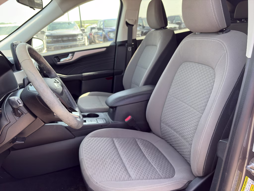 2021 Carbonized Gray Metallic Ford Escape SE AWD SUV