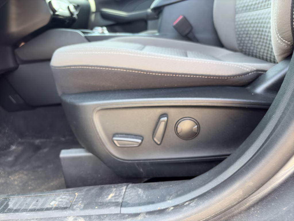 2021 Carbonized Gray Metallic Ford Escape SE AWD SUV
