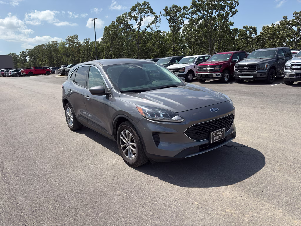 2021 Carbonized Gray Metallic Ford Escape SE AWD SUV