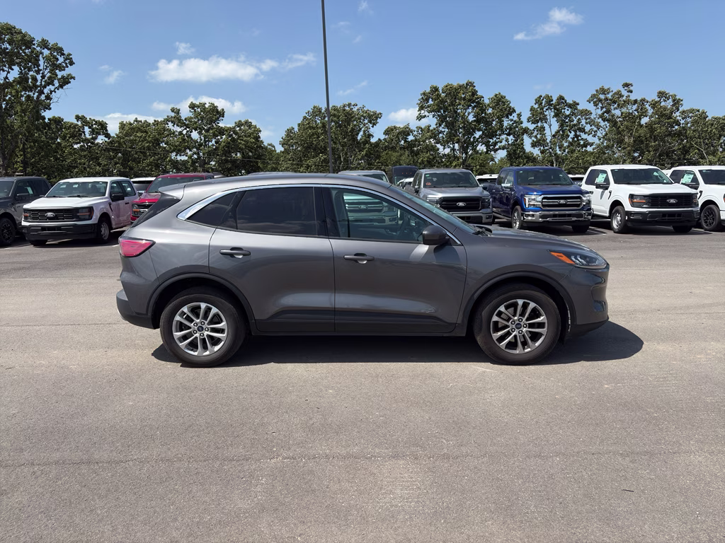 2021 Carbonized Gray Metallic Ford Escape SE AWD SUV
